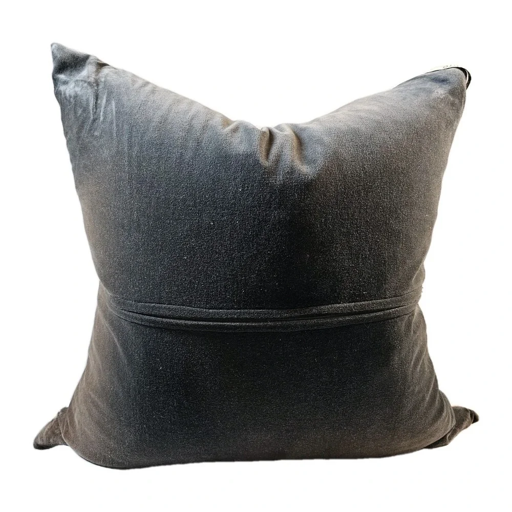 Callisto Home Crackled Velvet Down Filled Decorative Luxury Throw Pillow‎ 22x22
